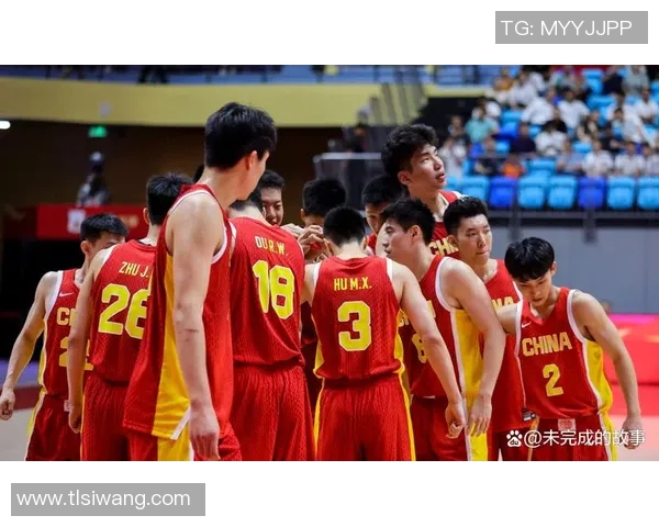 中国男篮迎战蓝队全力以赴争夺胜利展现团队精神与实力对决